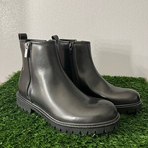 Black Leather Ankle Boots GUESS 7
